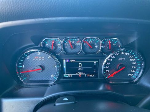 Used 2018 Chevrolet Silverado 1500 LT w/ Texas Edition image 18