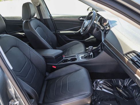 Used 2019 Volkswagen Jetta SEL Premium FWD image 16