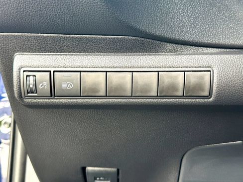 Used 2026 Toyota Corolla SE FWD image 19