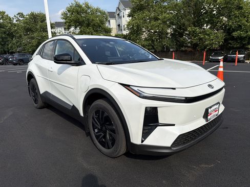 New 2026 Toyota C-HR AWD/4WD image 3