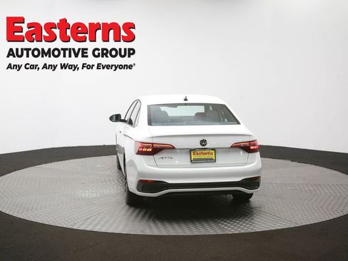 Used 2024 Volkswagen Jetta Sport FWD image 38