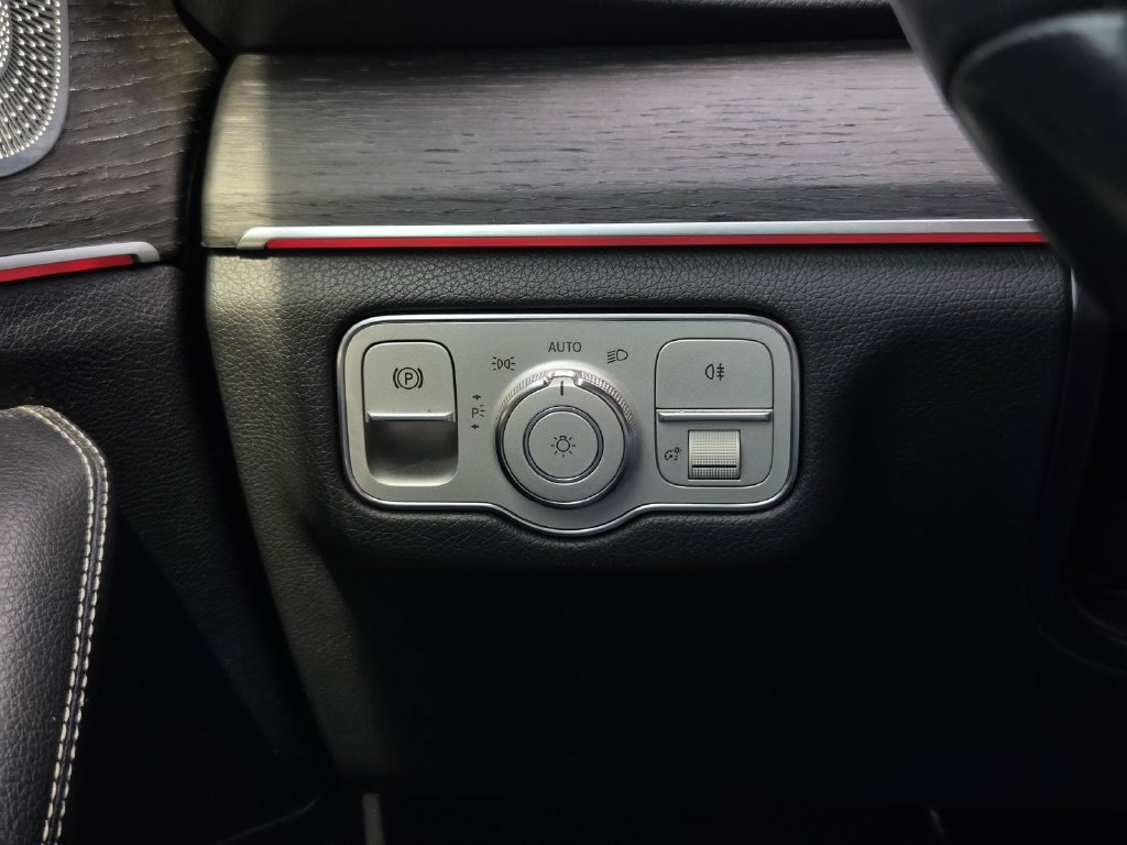 Used 2020 Mercedes-Benz GLE 350 4MATIC image 21