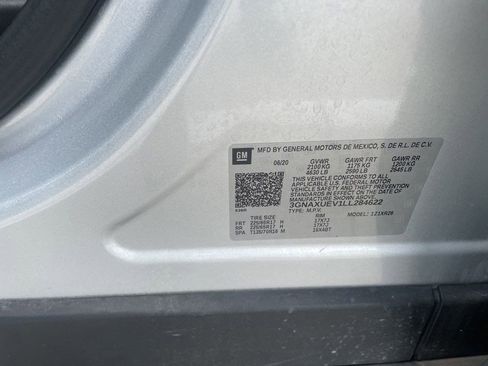 Used 2020 Chevrolet Equinox LT AWD/4WD image 19