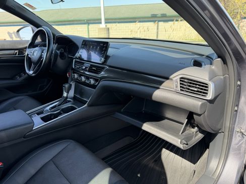 Used 2020 Honda Accord Sport image 13