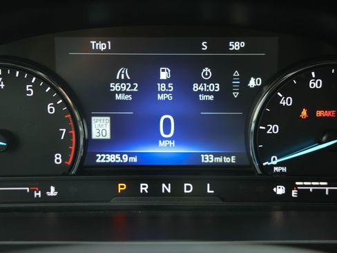 Used 2023 Ford Explorer XLT w/ Equipment Group 202A AWD/4WD image 22