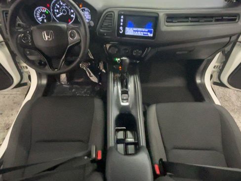 Used 2022 Honda HR-V Sport image 29