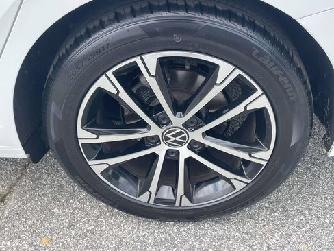 Certified 2024 Volkswagen Jetta Sport FWD image 5