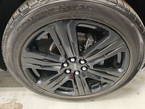 Used 2024 GMC Acadia Elevation w/ Black Edition image 4