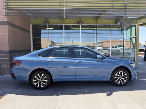 Used 2025 Volkswagen Jetta S FWD image 9