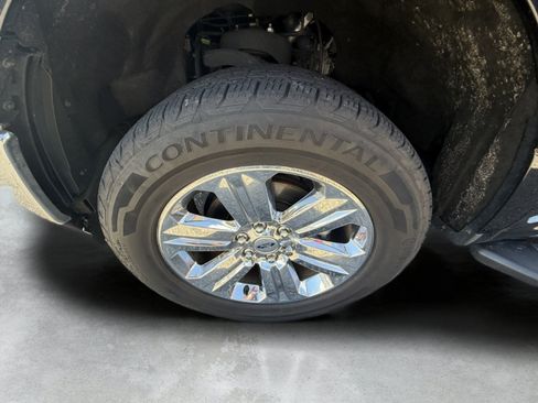 Used 2019 Ford F150 XLT w/ Equipment Group 302A Luxury AWD/4WD image 30