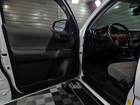 Used 2021 Toyota Tacoma SR image 30