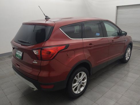 Used 2019 Ford Escape SE FWD image 9
