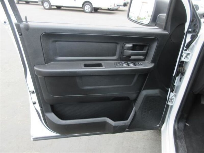 Used 2018 RAM 1500 Tradesman w/ Popular Equipment Group RWD image 9