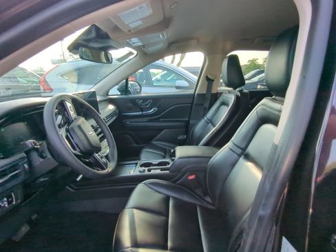 Used 2023 Lincoln Corsair FWD image 6
