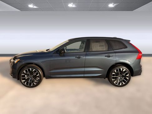 New 2026 Volvo XC60 B5 Ultra w/ Climate Package image 2