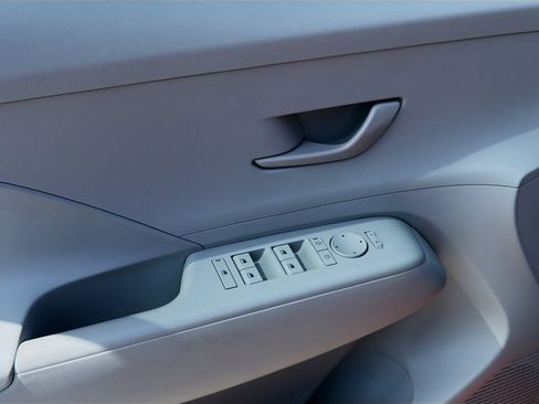 Used 2024 Hyundai Kona SEL w/ Convenience Package FWD image 14