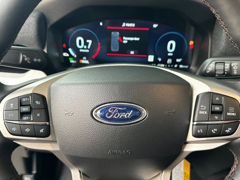 New 2026 Ford Explorer Active w/ Active Comfort Package image 24