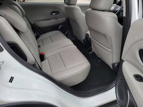 Used 2018 Honda HR-V EX-L image 4