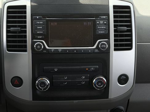 Used 2017 Nissan Frontier SV RWD image 18