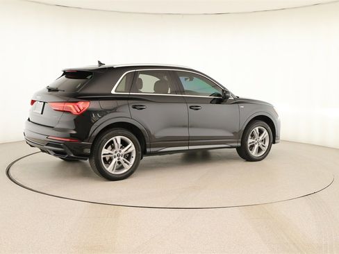 Certified 2022 Audi Q3 2.0T Premium image 7