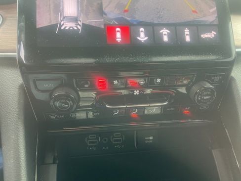 Used 2023 Jeep Grand Cherokee Summit image 23