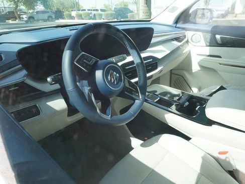 Used 2026 Buick Enclave Avenir w/ Super Cruise Package FWD image 13
