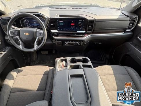 Used 2025 Chevrolet Silverado 2500 LT w/ Convenience Package image 17