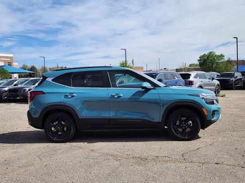 New 2026 Kia Seltos EX AWD/4WD image 2