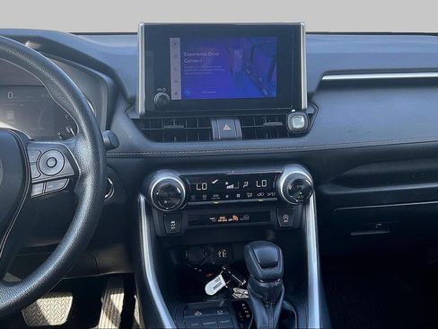 Used 2024 Toyota RAV4 XLE FWD image 6