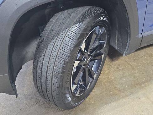 Used 2025 Chevrolet Equinox RS AWD/4WD image 35