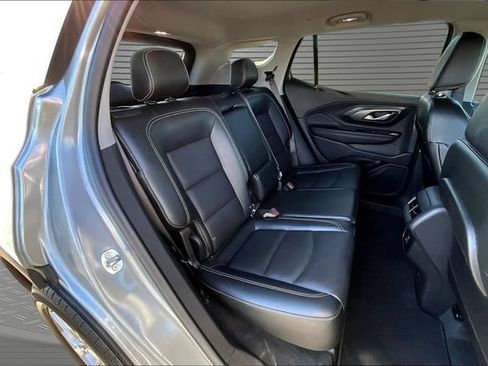 Used 2023 GMC Terrain SLT AWD/4WD image 25