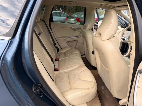 Used 2011 Volvo XC60 3.2 image 17