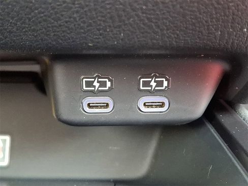 Certified 2023 Lexus UX 250h F Sport image 17