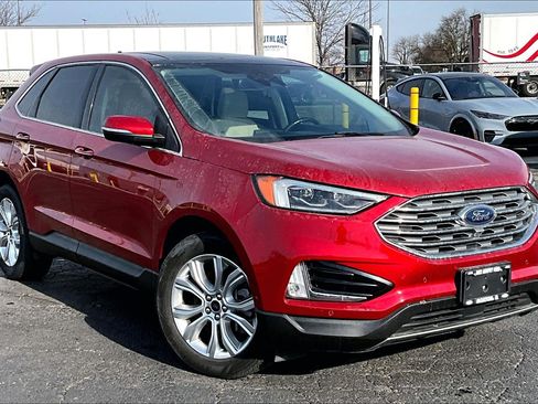Used 2021 Ford Edge Titanium w/ Equipment Group 301A FWD image 37