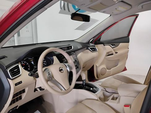 Used 2015 Nissan Rogue S FWD image 43