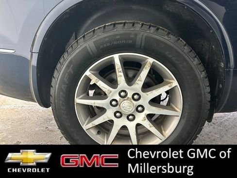 Used 2017 Buick Enclave Leather image 12