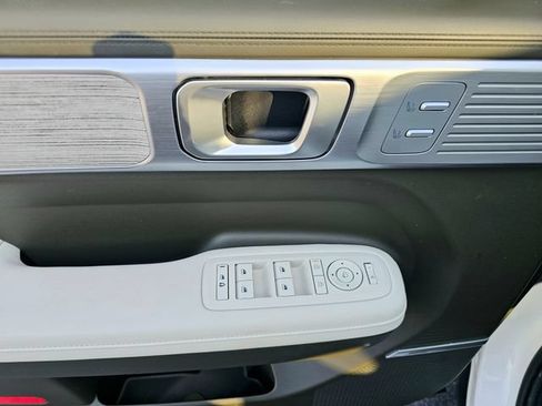 Used 2025 Hyundai Santa Fe Calligraphy AWD/4WD image 24