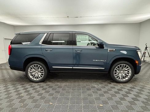 New 2026 GMC Yukon Denali w/ Sun & Power Step Package image 7