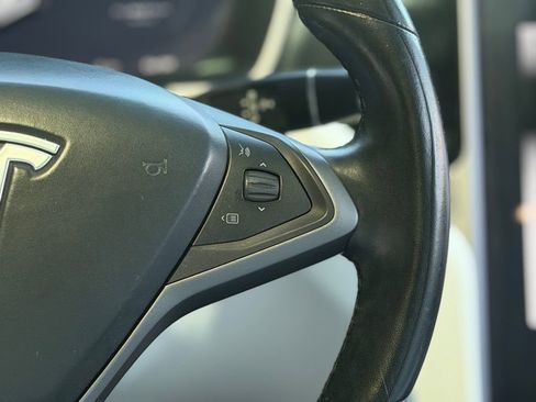 Used 2018 Tesla Model X 100D image 49