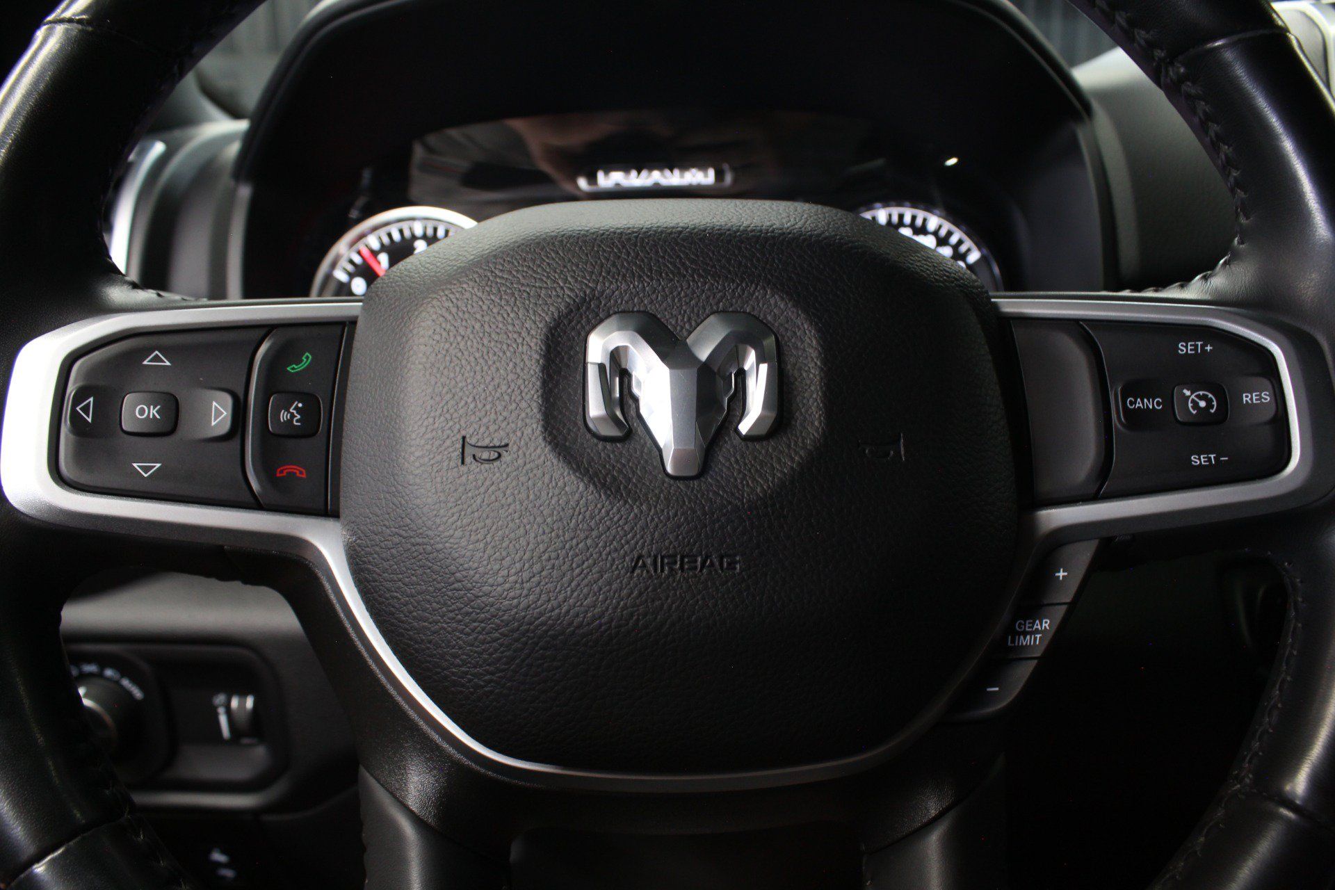 Used 2022 RAM 1500 Big Horn AWD/4WD image 64