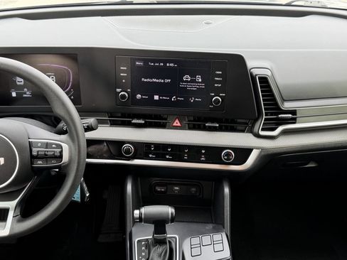 Used 2023 Kia Sportage LX FWD image 15