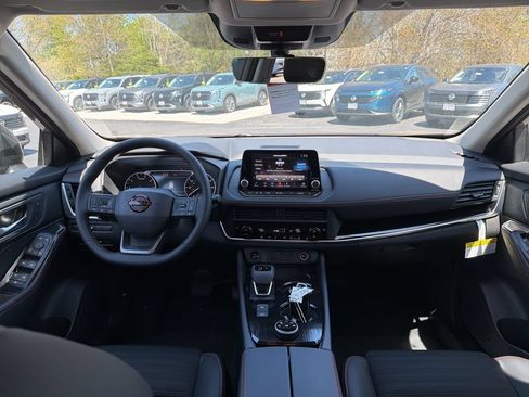 New 2026 Nissan Rogue SV AWD/4WD image 24