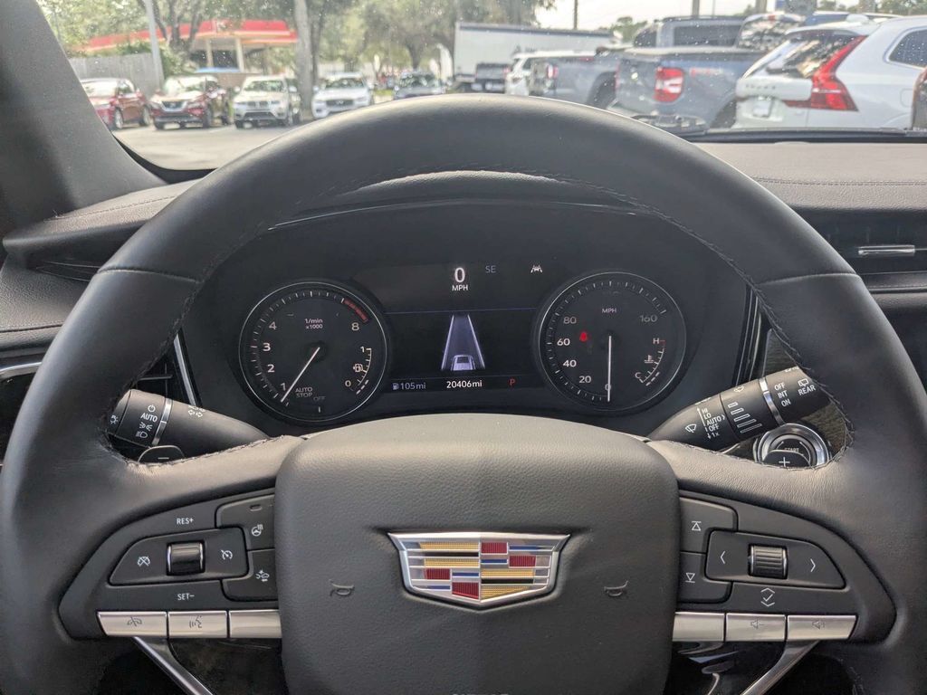 Used 2021 Cadillac XT6 Premium Luxury FWD image 38