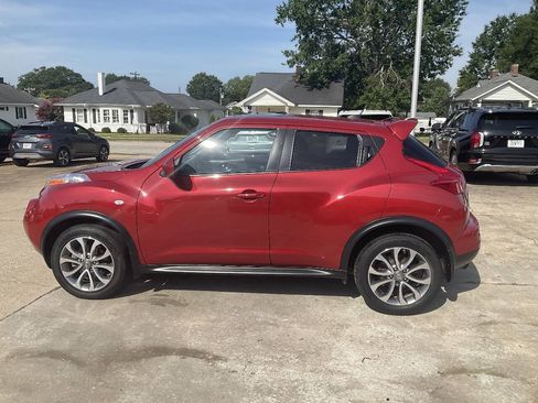 Used 2012 Nissan Juke SV w/ Sport Pkg FWD image 6