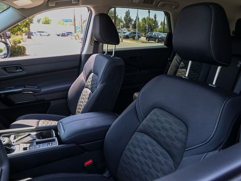 New 2026 Nissan Pathfinder SV FWD image 15