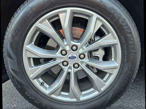 Used 2023 Ford Explorer XLT w/ Equipment Group 202A image 49