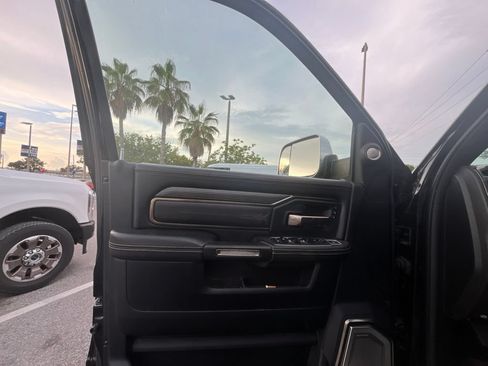 Used 2019 RAM 2500 Limited AWD/4WD image 10