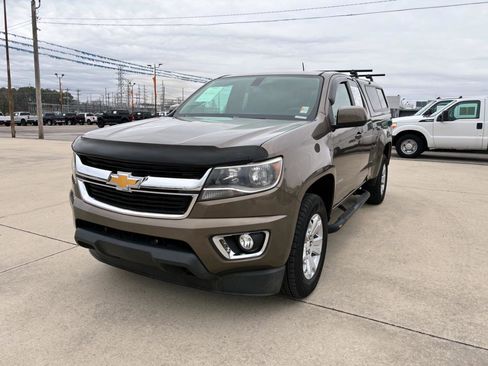 Used 2016 Chevrolet Colorado LT w/ LT Convenience Package image 2
