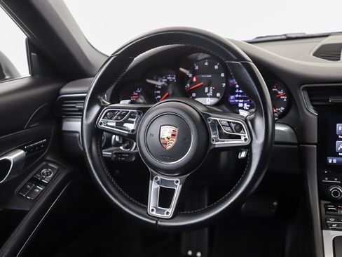 Used 2018 Porsche 911 Carrera RWD image 30