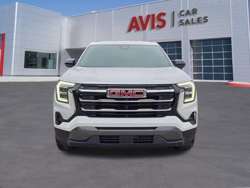 Used 2025 GMC Terrain Elevation AWD/4WD image 2